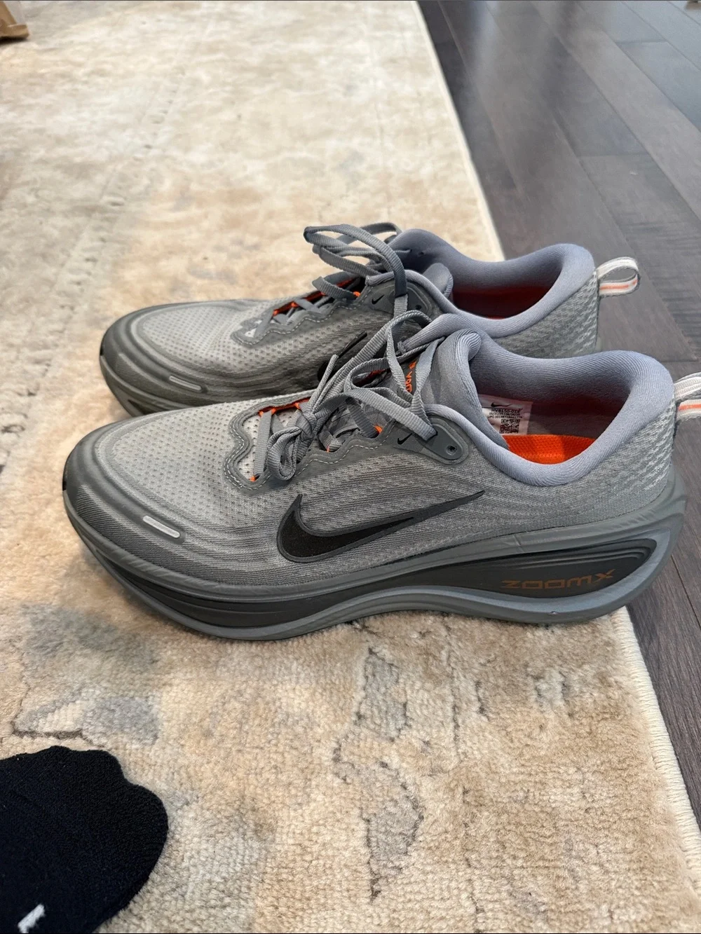 Nike Vomero Plus Grey/Black Safety Orange